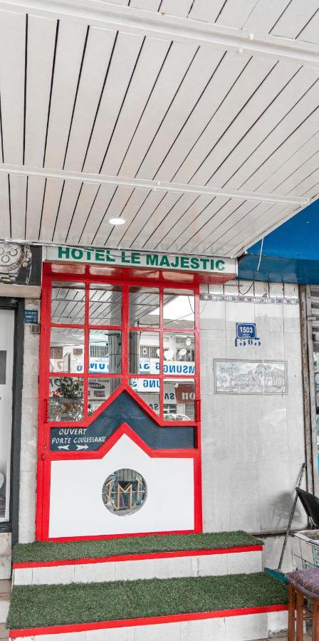 Hotel Le Majestic Douala Kültér fotó