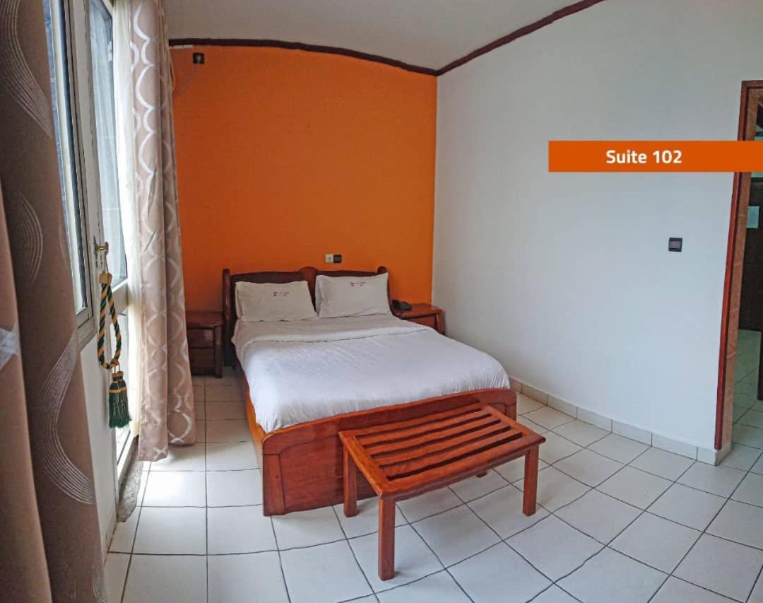 Hotel Le Majestic Douala Kültér fotó