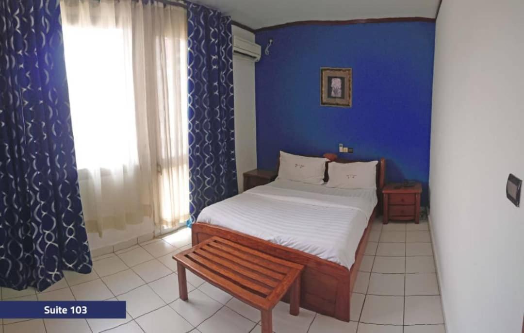 Hotel Le Majestic Douala Kültér fotó