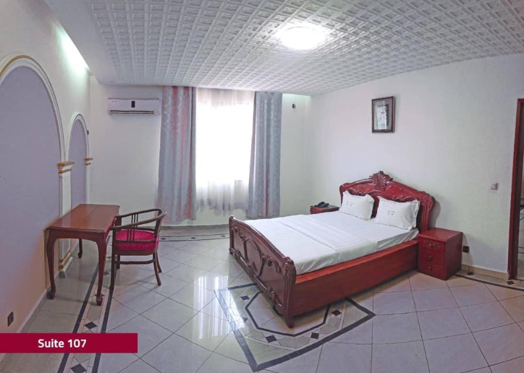 Hotel Le Majestic Douala Kültér fotó